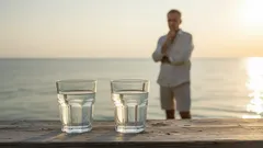 Když se dá pít slaná minerálka, proč by se tedy nemohla pít mořská voda?